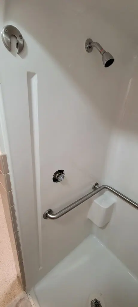 Fixed shower room