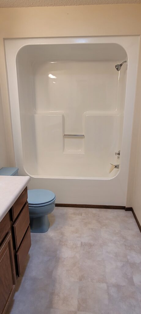 A large, white tub area