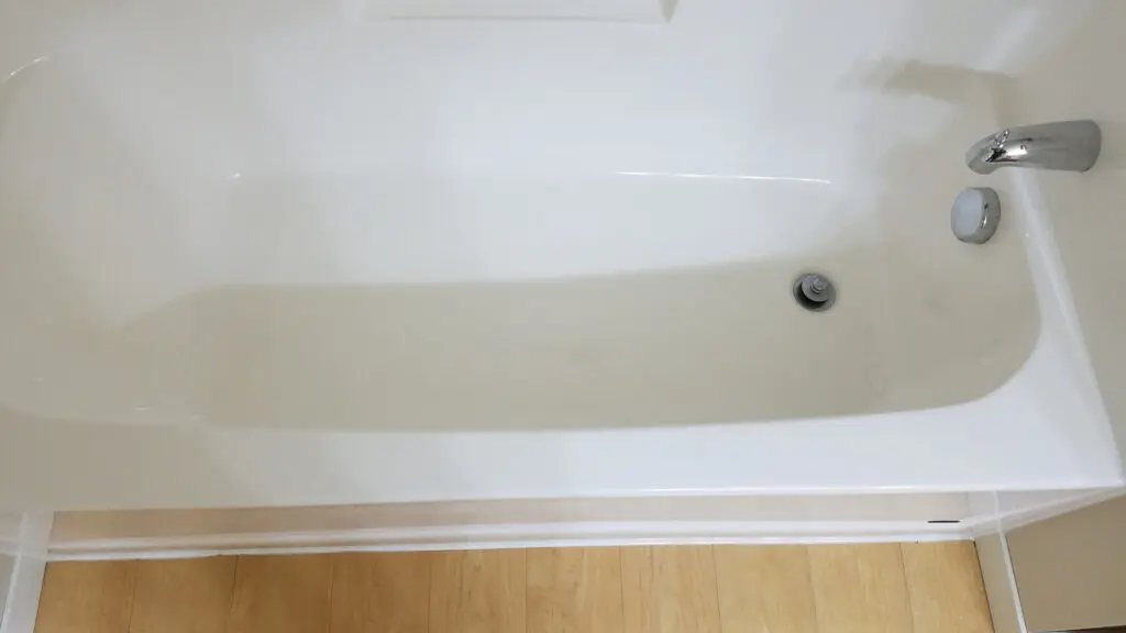 A white bathtub
